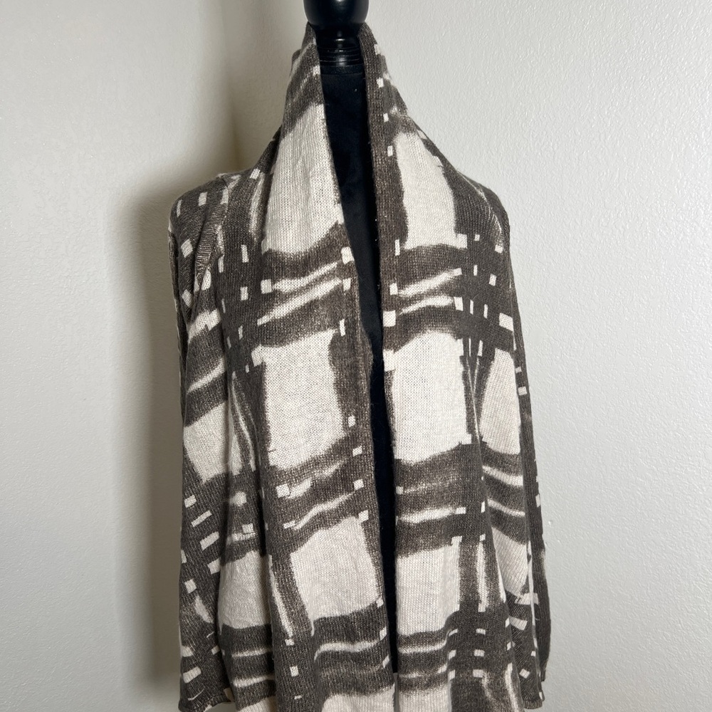 GAP Cream and Brown Knit Shawl